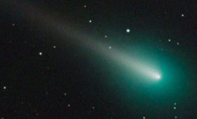 Ο κομήτης ΑΤΛΑΣ διασχίζει τον ανοιξιάτικο ουρανό (vid)