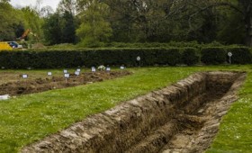 Κοροναϊός: Και στην Αγγλία σκάβουν ομαδικούς τάφους