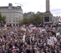 Νέες διαδηλώσεις σε Λονδίνο και Μαδρίτη κατά του Covid-19 (vid) Νέες διαδηλώσεις σε Λονδίνο και Μαδρίτη κατά του Covid-19 (vid)