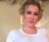 Έγκυος συνέλαβε και τρίτο παιδί, ενώ ήταν ήδη έγκυος σε δίδυμα! (vid) Έγκυος συνέλαβε και τρίτο παιδί, ενώ ήταν ήδη έγκυος σε δίδυμα! (vid)