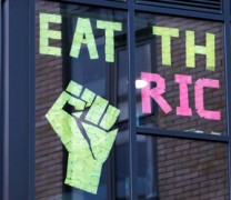 Covid-19: Οι κερδισμένοι και οι χαμένοι της πανδημίας Covid-19: Οι κερδισμένοι και οι χαμένοι της πανδημίας