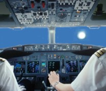 Video: Πιλότοι συναντούν ένα «εξαιρετικά φωτεινό UFO» Video: Πιλότοι συναντούν ένα «εξαιρετικά φωτεινό UFO»