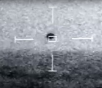 UFO: Στρατιωτικό βίντεο με μυστηριώδες σφαιρικό αντικείμενο (vid)