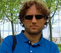 Άφησε την ακαδημαϊκή του καριέρα και εγκαταστάθηκε στο Καστελόριζο! Άφησε την ακαδημαϊκή του καριέρα και εγκαταστάθηκε στο Καστελόριζο!