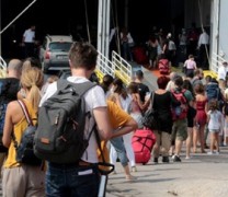 Ελλάδα: Σε ισχύ ο διαχωρισμός των πολιτών σε δύο κατηγορίες! Ελλάδα: Σε ισχύ ο διαχωρισμός των πολιτών σε δύο κατηγορίες!