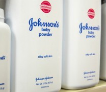 Οι παιδικές πούδρες της Johnson & Johnson είναι καρκινογόνες (vid) Οι παιδικές πούδρες της Johnson & Johnson είναι καρκινογόνες (vid)