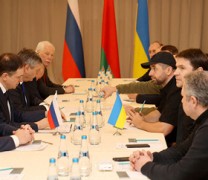 Στο τραπέζι των διαπραγματεύσεων Ρωσία και Ουκρανία (video)