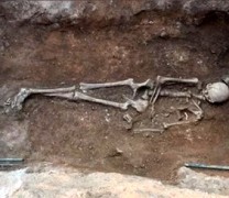 Βρέθηκε σκελετός Ελληνίδας 2.100 ετών στο «Κρεβάτι της Γοργόνας» (vid)