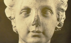 Αγγελικής ομορφιάς μαρμάρινη κεφαλή παιδιού από τις στάχτες της Σμύρνης Αγγελικής ομορφιάς μαρμάρινη κεφαλή παιδιού από τις στάχτες της Σμύρνης