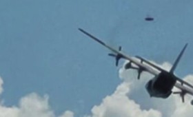 Αστυνομικός φωτογραφίζει UFO πάνω από το νησί Άννα Μαρία της Φλόριδας Αστυνομικός φωτογραφίζει UFO πάνω από το νησί Άννα Μαρία της Φλόριδας