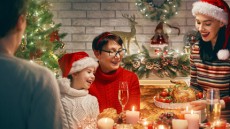 Χριστούγεννα-Πρωτοχρονιά: Γιορτές χωρίς στερήσεις (vid)