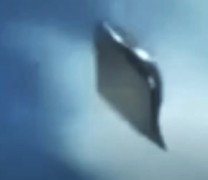 Μοντέλο κατέγραψε UFO καθώς πετούσε πάνω από την Κολομβία (vid) Μοντέλο κατέγραψε UFO καθώς πετούσε πάνω από την Κολομβία (vid)