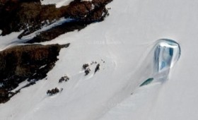 Google Maps: Τι κρύβει αυτή η μυστηριώδης “πόρτα” στην Ανταρκτική; (vid)