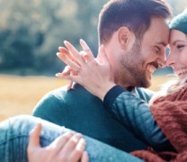 Γιατί ερωτευόμαστε; Τρία βιβλία για την κατανόηση του έρωτα Γιατί ερωτευόμαστε; Τρία βιβλία για την κατανόηση του έρωτα