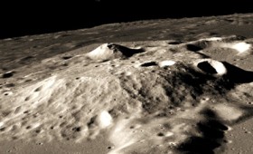 Διαστημόπλοιο της NASA θα εξερευνήσει μυστηριώδεις θόλους στο φεγγάρι (vid) Διαστημόπλοιο της NASA θα εξερευνήσει μυστηριώδεις θόλους στο φεγγάρι (vid)