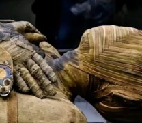 Η μούμια των 2.300 ετών που κανένας αρχαιολόγος δεν τολμά να αγγίξει Η μούμια των 2.300 ετών που κανένας αρχαιολόγος δεν τολμά να αγγίξει