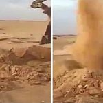 Συντριβάνι από άμμο στη μέση της ερήμου (βίντεο)