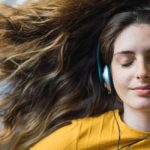 Η νευροεπιστήμη λέει ότι αυτή η μουσική μειώνει το άγχος έως και 65% (vid)